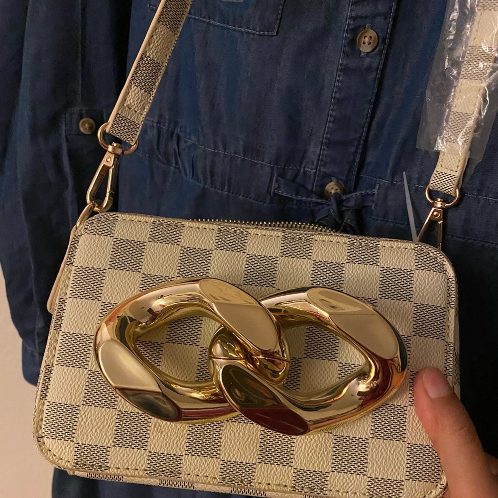 Checker Crossbody Bag with Gold Detail - Picture 3 of 6